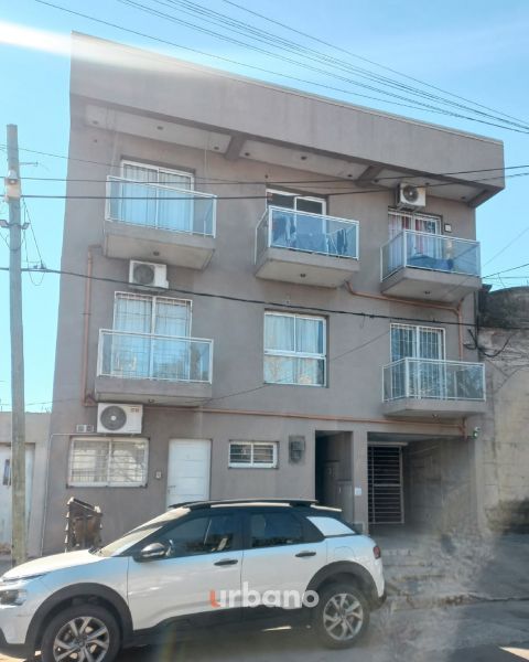 Urbano - Frente edificio